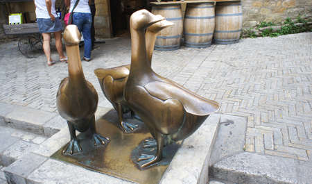 Sculpture of geese in Sarlat Caneda, Franceのeditorial素材