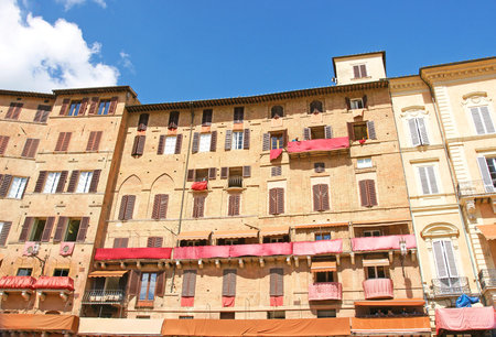 Facade of a building in Siena, Tuscany, Italyのeditorial素材