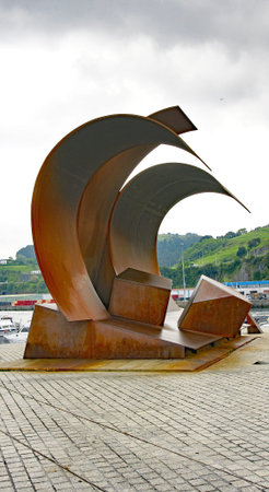 Sculpture in the port of Bermeo, Vizcaya, Spainのeditorial素材