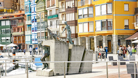 Sculpture in the port of Bermeo,Vizcaya,Spainのeditorial素材
