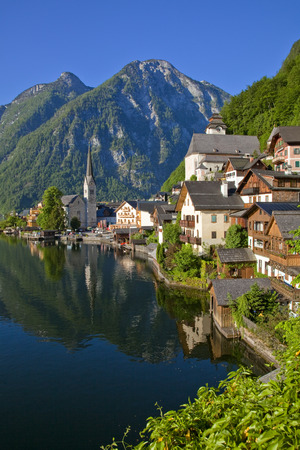 Shore of Lake Hallstatt in the Salzkammergut regionの写真素材