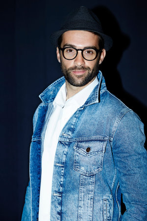 Dude in denim and trilby, portrait
