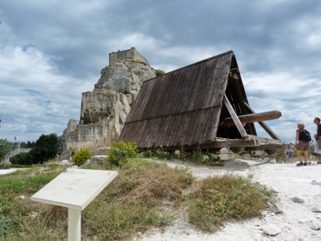 War machines in the medieval castle of Baux, Provence, Franceのeditorial素材