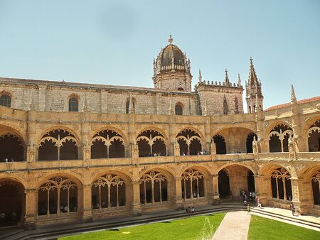 Cloister of Jeronimos Monastery, Lisbon, Portugalのeditorial素材