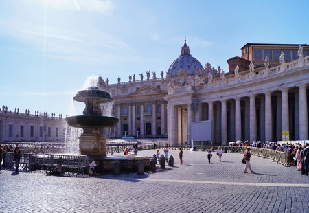 Saint Peter square, Vatican City, Rome, Italyのeditorial素材