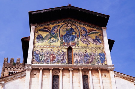 Detail of San Frediano Basilica, Lucca, Tuscany, Italyの写真素材