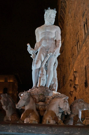 Fountain of Neptune at night in Florence, Italyのeditorial素材