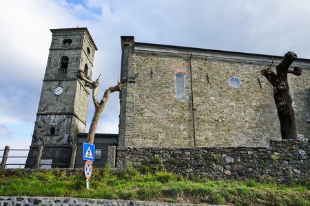 Church of Saint Peter in Piazza al Serchio, Tuscany, Italyのeditorial素材