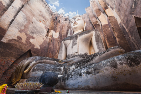 Buddha statue sitting at Sukhothai history parkの写真素材