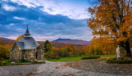 Ste-AgnÃ¨s Chapel, vineyard of the Eastern Townships in Sutton, Quebec, Canada.の写真素材