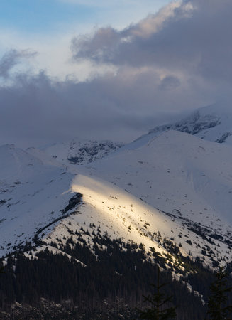 Sunset in the mountains. Sunrise in the mountains. Winter landscape.の写真素材