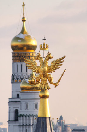 Two-headed eagle on the spire of the Moscow Kremlinの写真素材