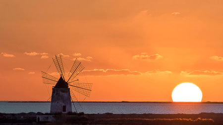 Sunset Saline of Marsalaの写真素材