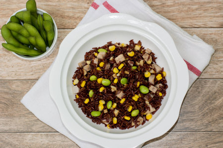 Baked rice cereal on wood backgroundの写真素材