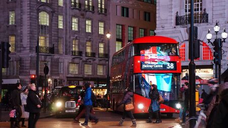 New bus in London streetの素材