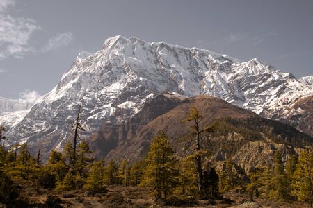 Himalayan views in the Annapurna circuit trekの写真素材