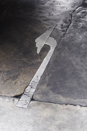 arrow sign