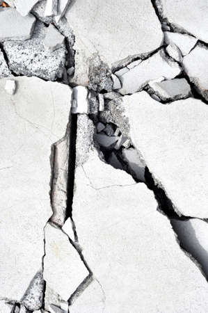 cracked wallの写真素材