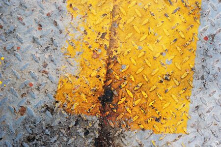 yellow rusty zinc