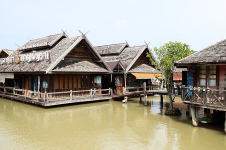 Chonburi - Pattaya  , Thailand , October 24 - 2016 : Pattaya Floating Market there is a lot to see and many shops selling food , Thai sweet and souvenirs in Pattaya , Thailandのeditorial素材