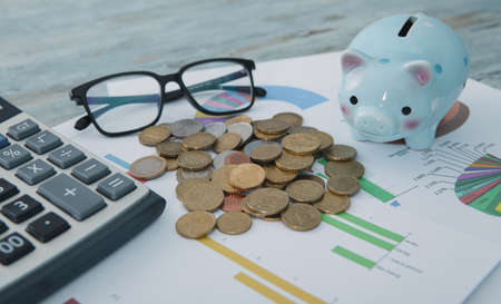piggy bank; trifle on the table; business conceptの写真素材