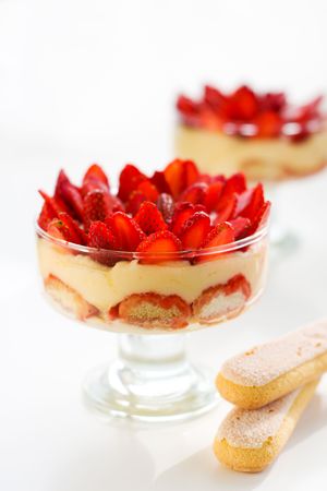 strawberry tiramisu dessert in a glassの写真素材