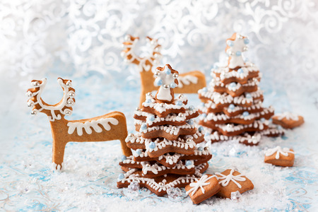 Gingerbread Christmas tree and deerの写真素材