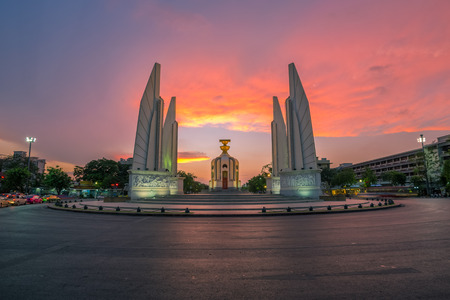 The Democracy Monument at sunset, A historical of constitution monument in Bangkok, Thailandのeditorial素材