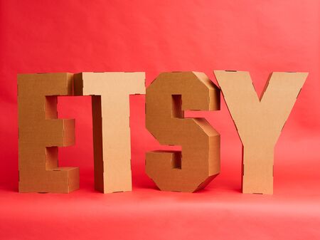 Kyiv, Ukraine - February 20, 2020: Cardboard word ETSYのeditorial素材