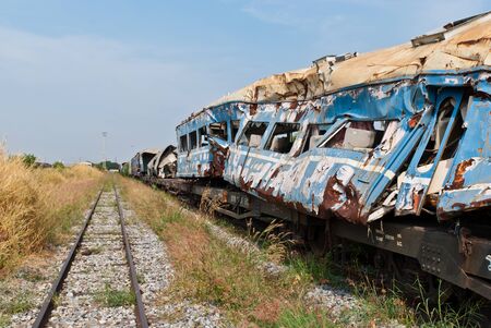 A wreckage of crashed or damaged train taken from train yard taken on sunny day, can be use for safety related communications
のeditorial素材