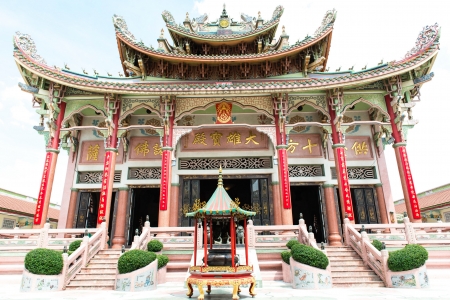 Front of old Chinese temple in bangkok thailandのeditorial素材