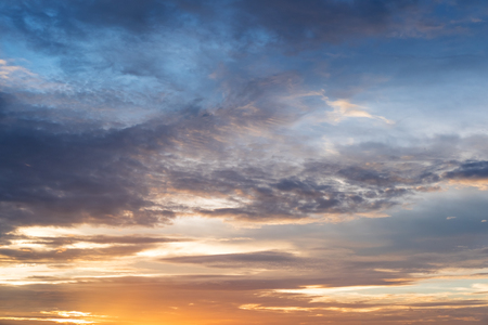Sunset sky, beautiful summer cloudscape in sunsetの写真素材