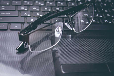 Robber With Gun Threatening Someone Toの写真素材