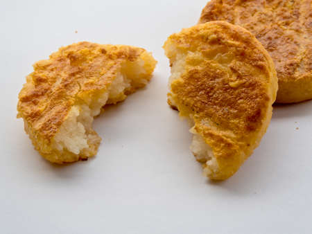 Grilled sticky rice dipped egg