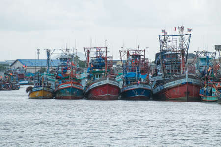 11.50 am. 27/06/2020 Rayong province Thailand, The day in quarantine from COVID-19 fishing boat still park at port. labor still not work.のeditorial素材