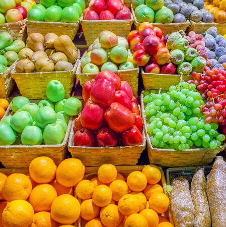 フルーツショップの写真 イラスト素材一覧 131 441件 ストックフォトのamanaimages Plus