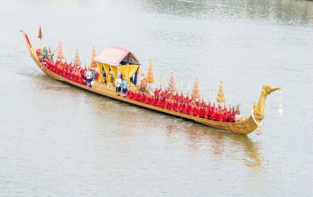 Royal Barge Procession : Suphannahongの写真素材