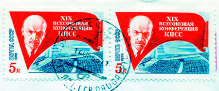 SOVIET UNION - CIRCA 1988: Lenin on Russian vintage stamp, circa 1988のeditorial素材