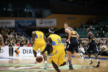 WROCLAW POLAND - SEPTEMBER 19: Maccabi Tel Aviv playing with Asseco Prokom in Slask Wroclaw Cup, September 19, 2010 in Wroclaw, Polandのeditorial素材