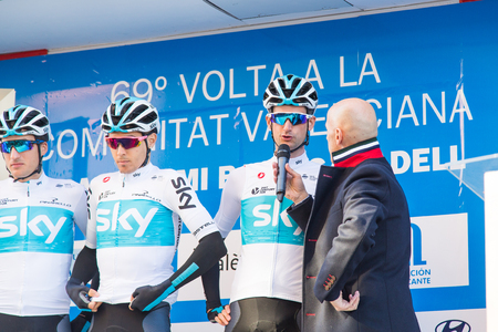 OROPESA DEL MAR, SPAIN - JANUARY 31: participants bicycle race in La Vuelta Valencianaのeditorial素材