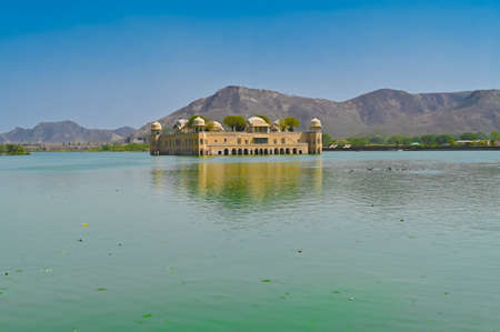 Jaipur,Rajasthan,India-Febuary 28,2020:Jal Mahal,Palace on the water of Man Sagar Lake with mountain on the background.Famous travel and tourist attractionのeditorial素材