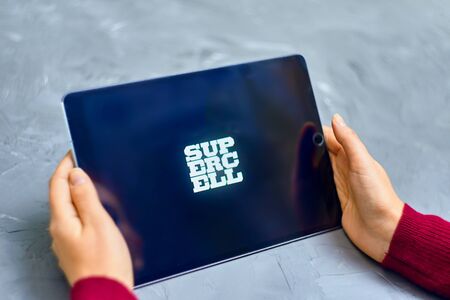 Bishkek, Kyrgyzstan - January 21, 2019: Supercell logo on a apple ios taplet ipad pro displayのeditorial素材