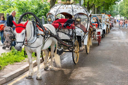 Russian Federation, Suzdal June 13 2021, Suzdal, Vladimir region, the golden ring of Russia, mead, Russian folk art painting, folk crafts, Russian folk festivals and holidays, traditionsのeditorial素材