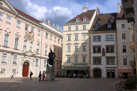 perspective of the Vienna judenplatz with the memorial to the genocide of the Jews and statue of the writer Gotthold Ephraim Lessingのeditorial素材
