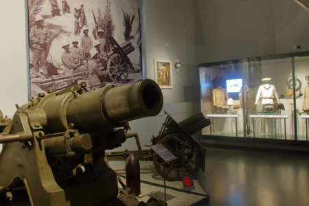 Wien, Austria - aug 2019: ww2 heavy artillery exhibited at the museum of military history.のeditorial素材