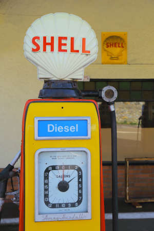 COLYFORD, DEVON, UK- MARCH 16, 2020: Vintage petrol filling station in village of Colyford, Devon, was built in 1927-8. Shell provided petrol to the station using 1950s Avery Hardoll pumps.のeditorial素材
