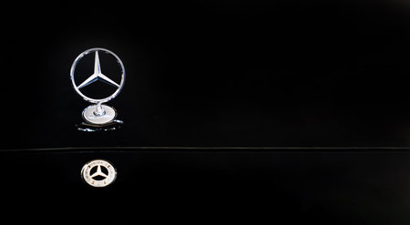 banner. mercedes car icon on a black background. dealer center.のeditorial素材