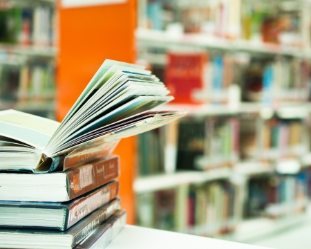 opened book in library close upの写真素材