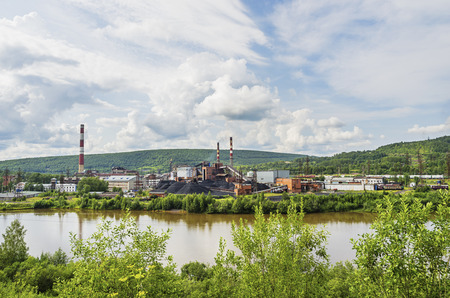 The industrial site of the plant", OAO gubakhinskiy coke" on a summer day. Russia. Uralのeditorial素材