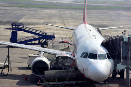 Jet bridge connects the airplane door to the airport terminal, shelters for passengers.